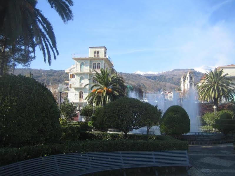 Villa Rosa Etna Apartments Zafferana Etnea Eksteriør bilde